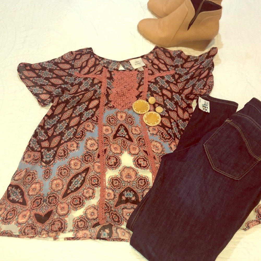 Sheer spring/summer top